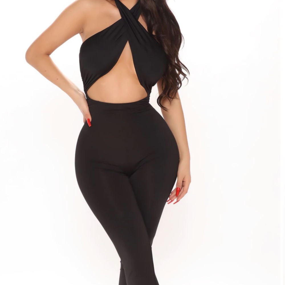 Fashion nova jumpsuit